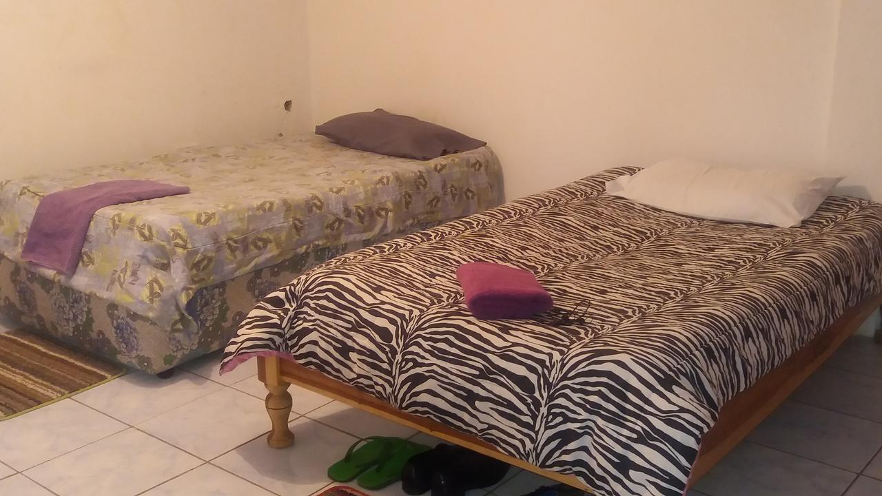 Kumunzi Backpackers Hostel Lusaka Buitenkant foto