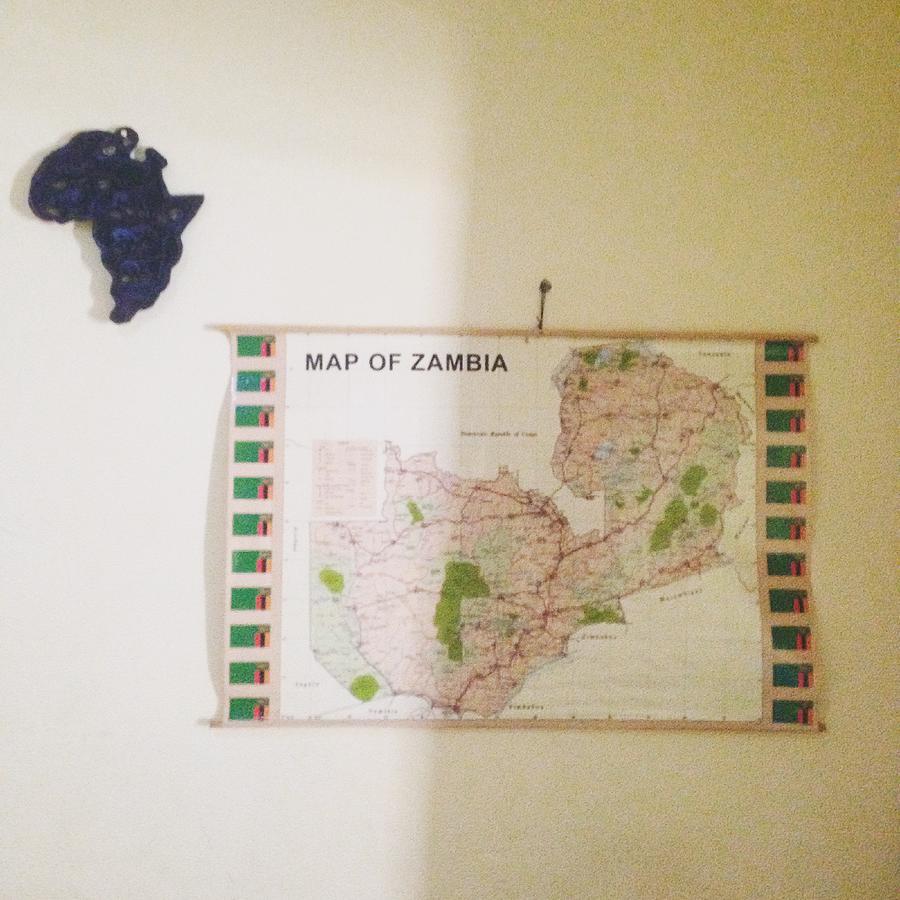 Kumunzi Backpackers Hostel Lusaka Buitenkant foto